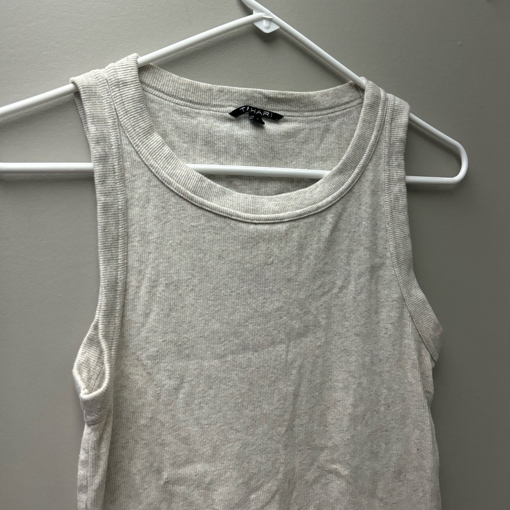 Tahari Women’s Cream Ribbed Tank Top - Picture 2 of 5